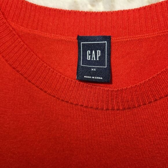 GAP Red Merino Wool Blend Split Side Seam Crewneck Sweater XSMALL - Picture 2 of 9